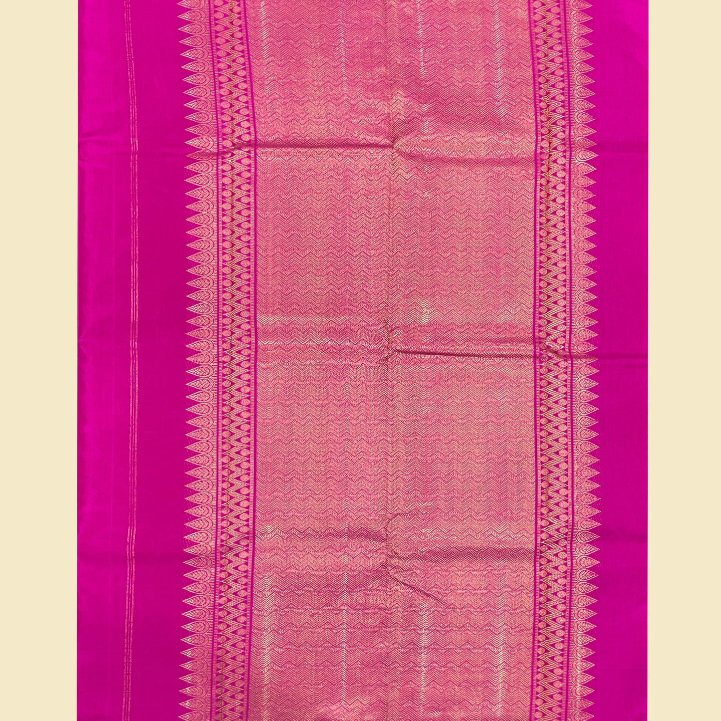 Kanjivaram Silk Saree With Magenta Pink Pallu