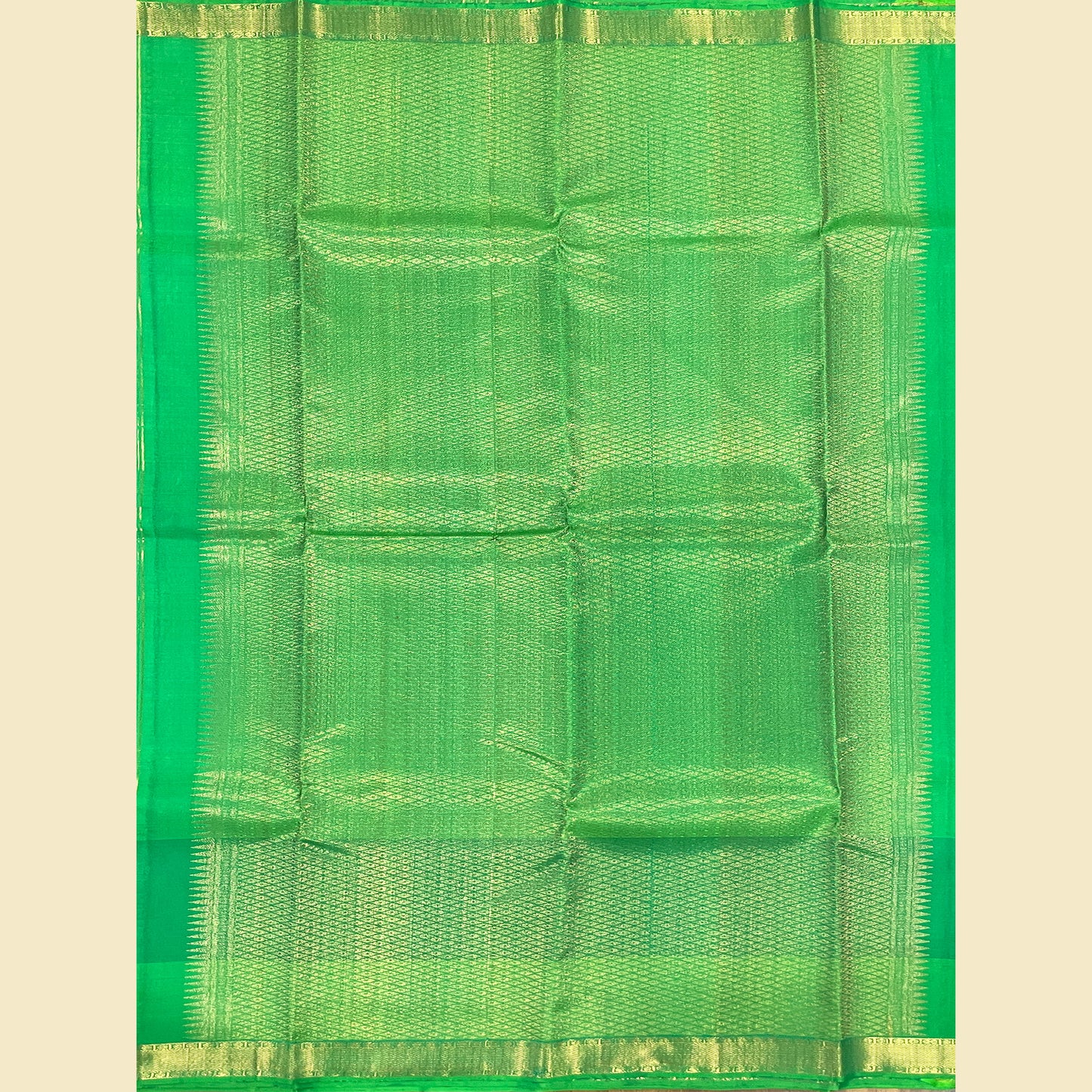 Green pallu kanjivaram silk saree