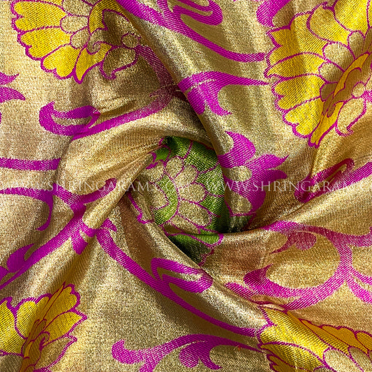 Pure Kanjivaram Silk Saree With Floral Motifs.