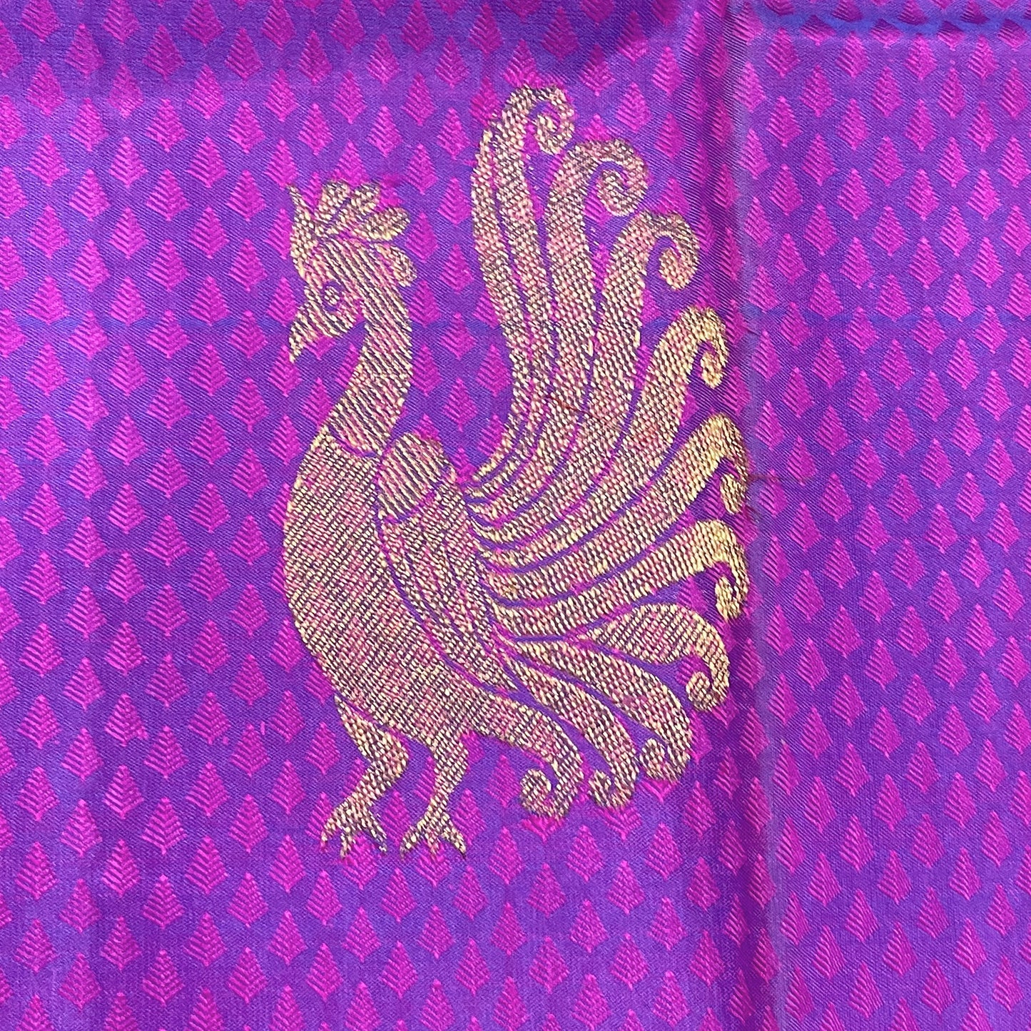 Violet Pink Kanjivaram Silk Saree With Peach Border